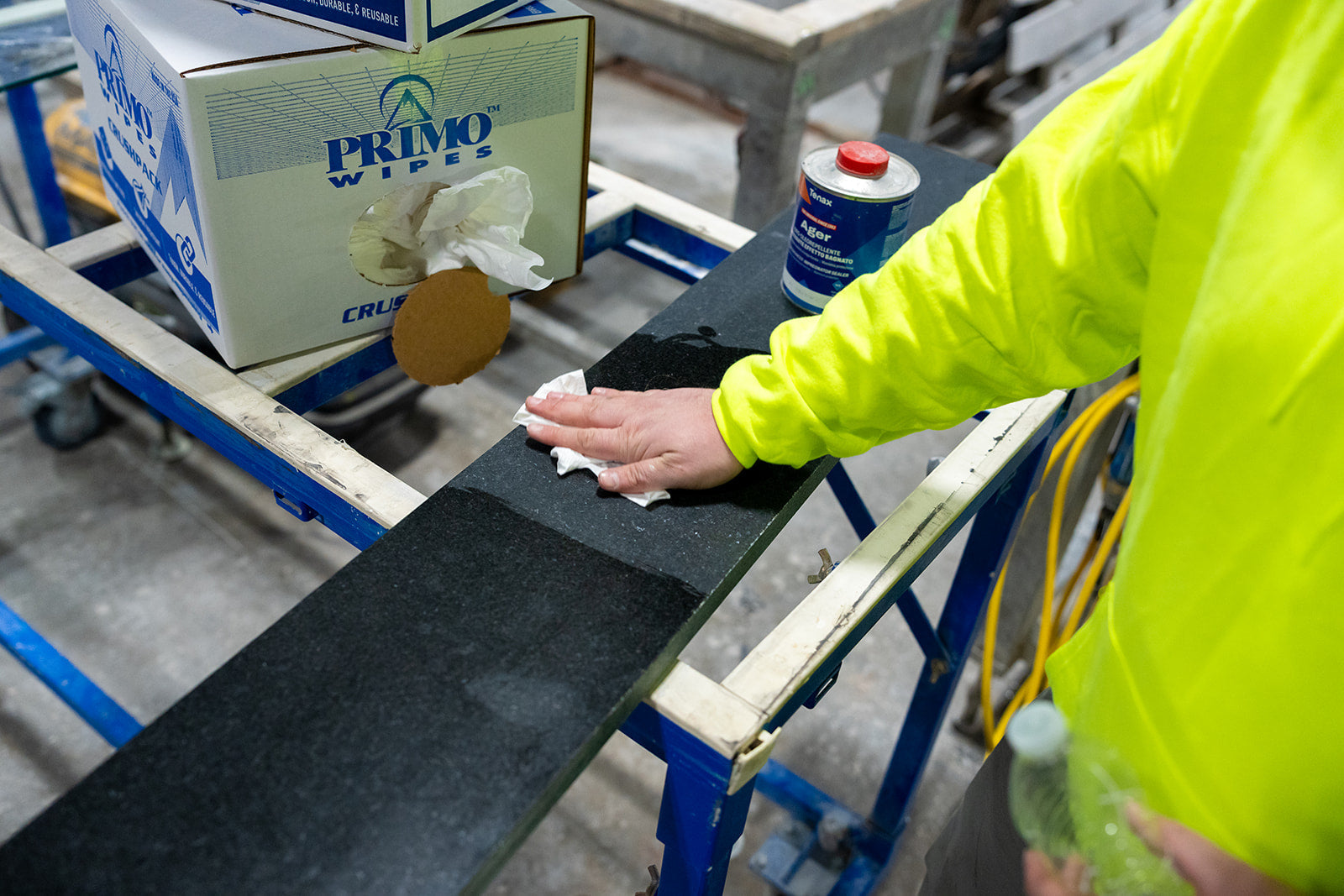 Rags and Lint Free Shop Towels for Solid Surface Manufacturers